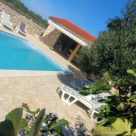 Apartment Olive Shared Pool *