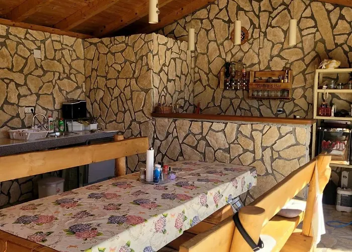 Appartamento Olive Shared Pool Pirovac